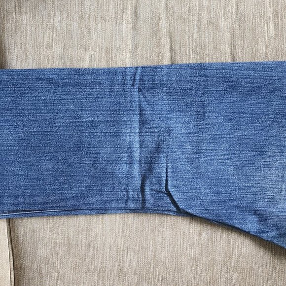 DSQUARED2 - AUTHENTIC BUTTON-FLY D2 STRAIGHT LEG JEANS - Picture 9 of 10